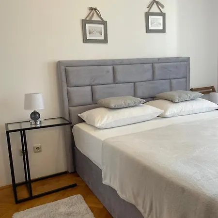 Isabell Apartment