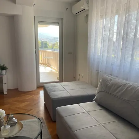 Isabell Apartment